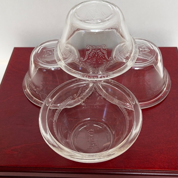 Vintage depression glass style design custard cups ramekin clear retired - Picture 1 of 9